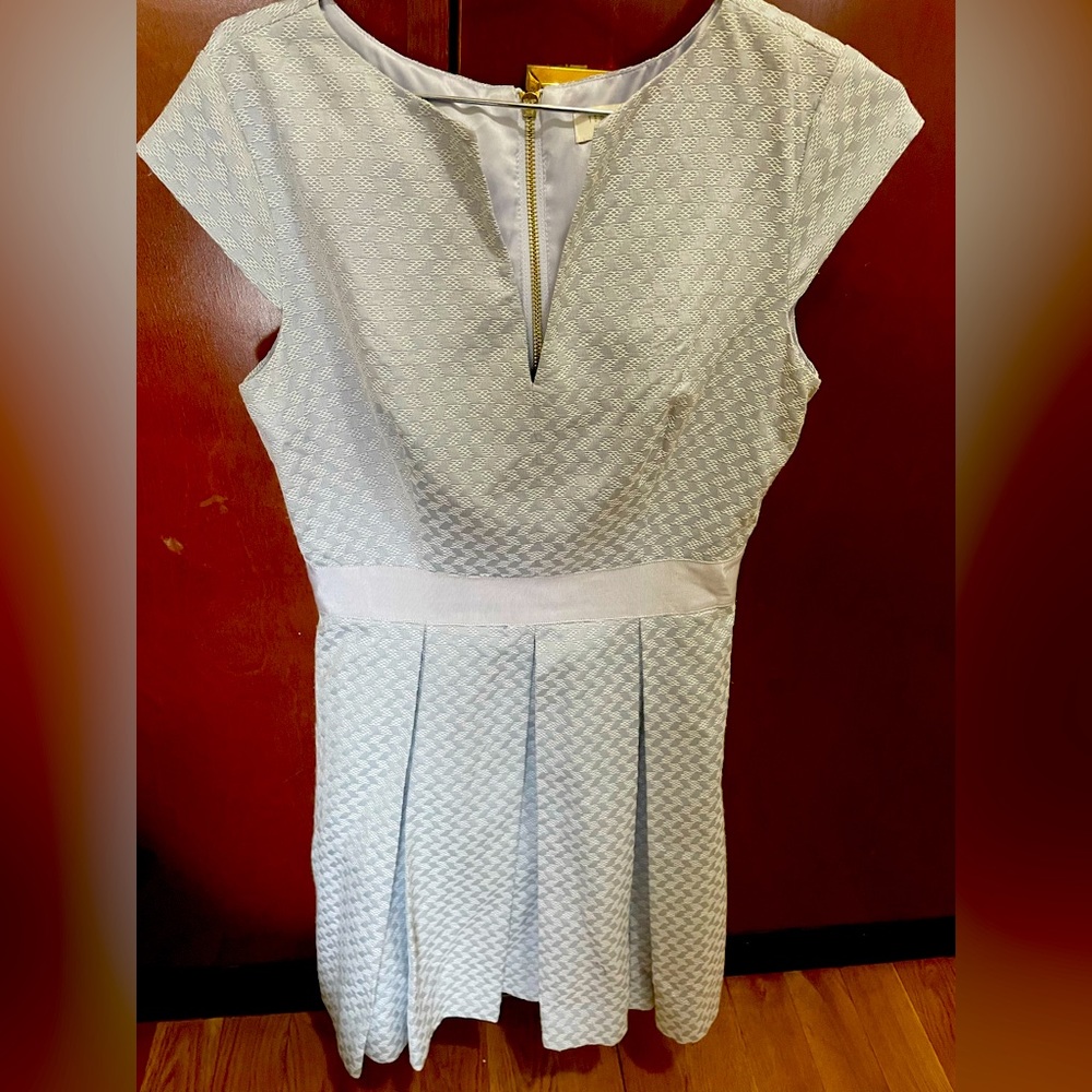 Ted Baker Grey Pleated Woven textured brocade style skater Dress!